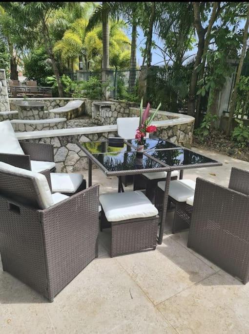 Townhouse By The Bay, Little Bay Country Club ,Negril Villa Orange Bay Exteriör bild