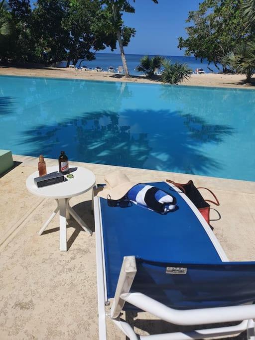 Townhouse By The Bay, Little Bay Country Club ,Negril Villa Orange Bay Exteriör bild